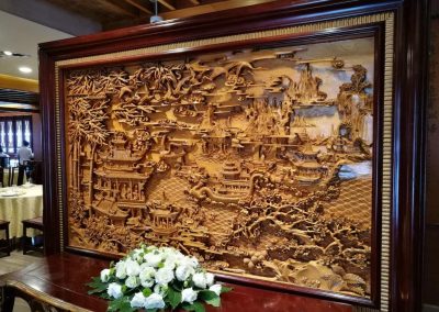 Wooden carving sculpture in a restaurant in Yuyuan (豫园)