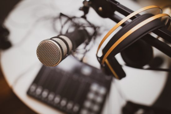 A image of a microphone