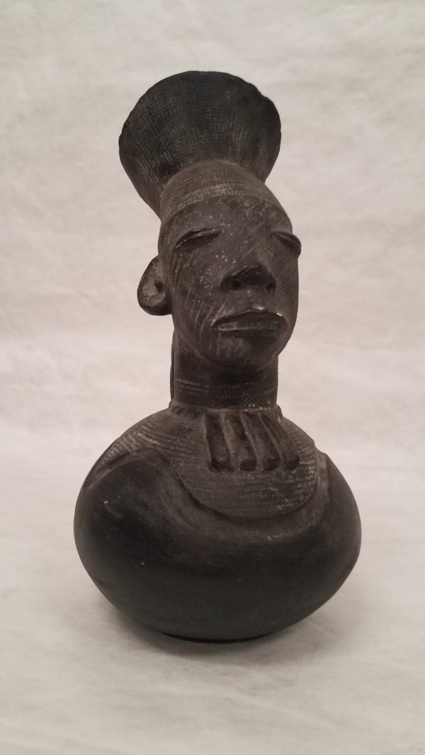 Mangbetu Effigy Jug (reproduction), Teaching Collection - Seton Hall University Museum of Anthropology and Archaeology Collection, T2017.01.0009, Courtesy of the Walsh Gallery