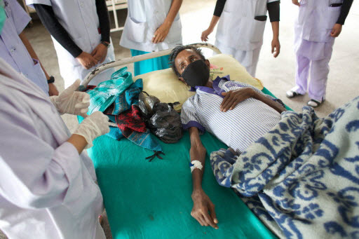 Review of Innovation in Global Health Governance: Critical Cases