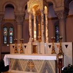 eorange.holyname.interior01