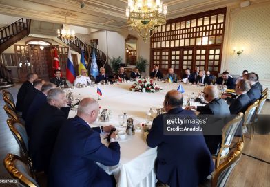 Russia and Ukraine Accuse Each Other of Violations of Orthodox Easter Ceasefire 