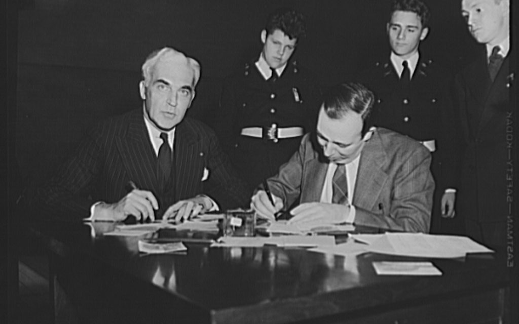 Married men to get draft deferment—for now